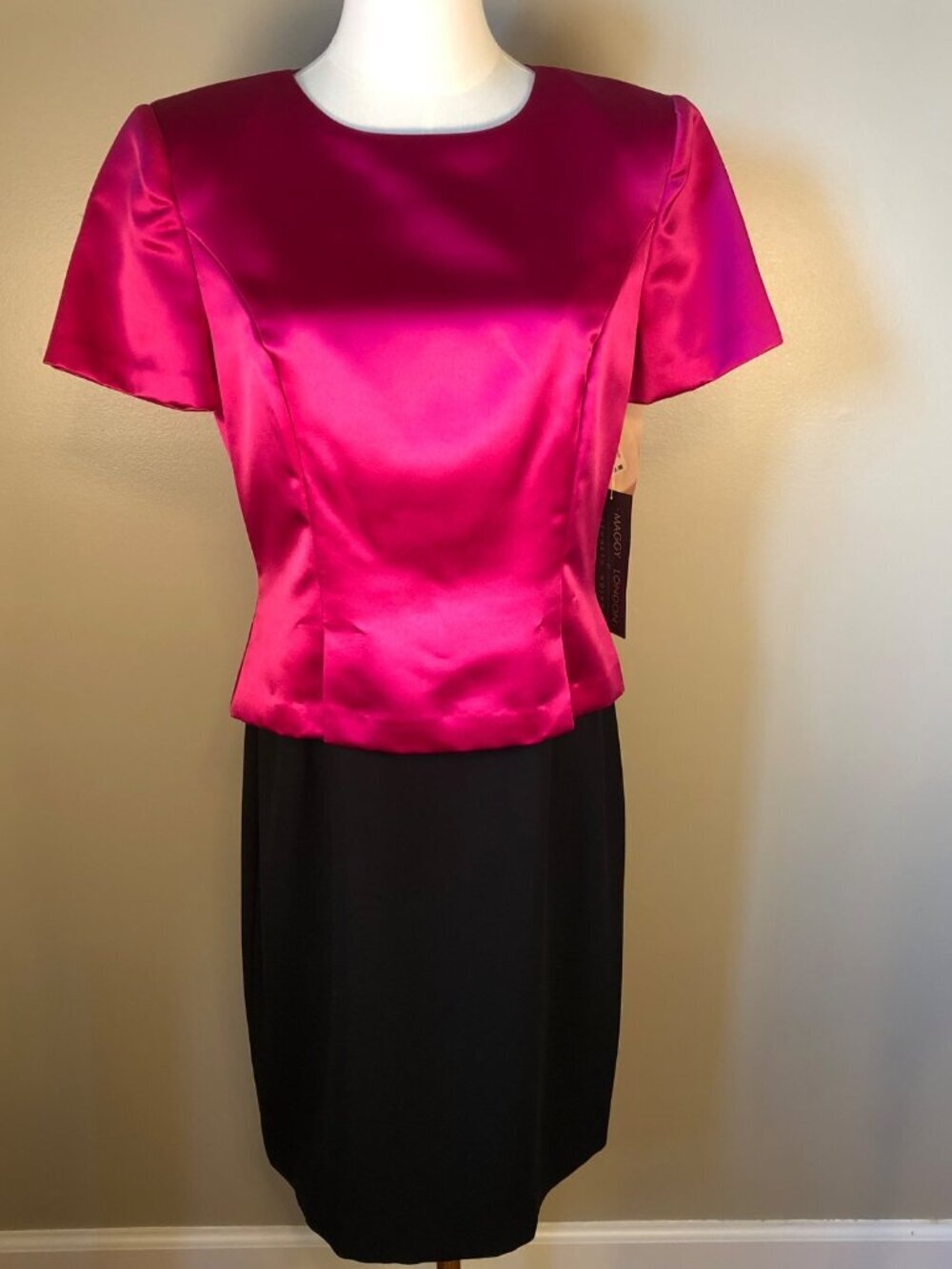 NWT Maggy London Pink & Black Short Sleeve Formal Sheath Dress Size 6